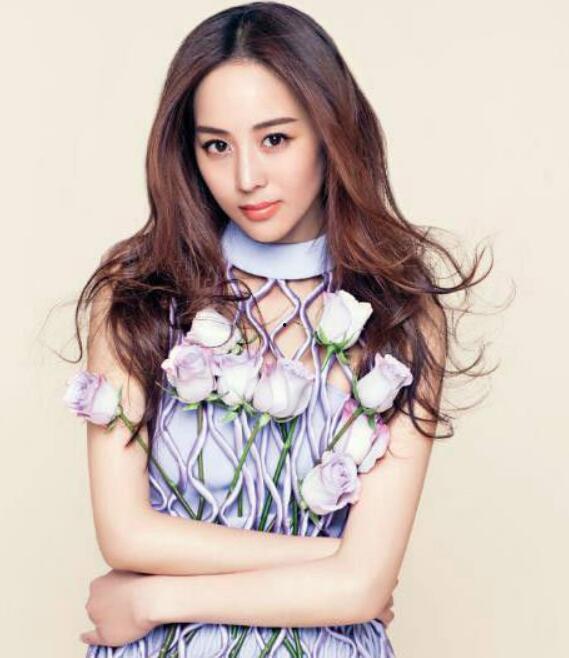 娱乐吃瓜女艺人牺牲小说